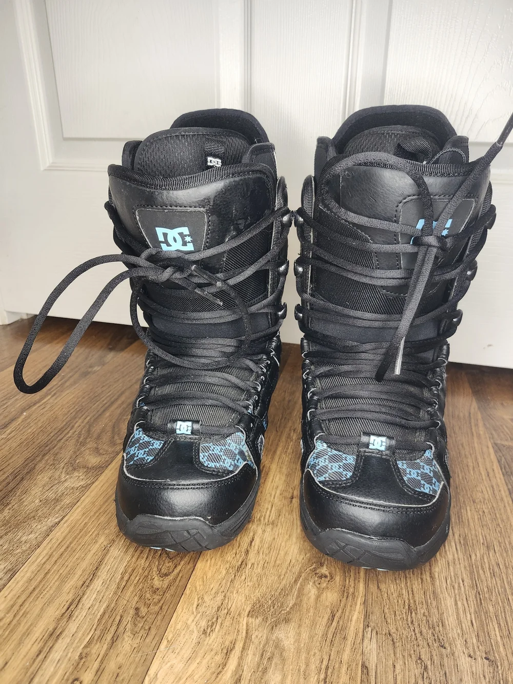 Y2K DC Phase Monogram Snowboard Boots Black and Blue Size 7W